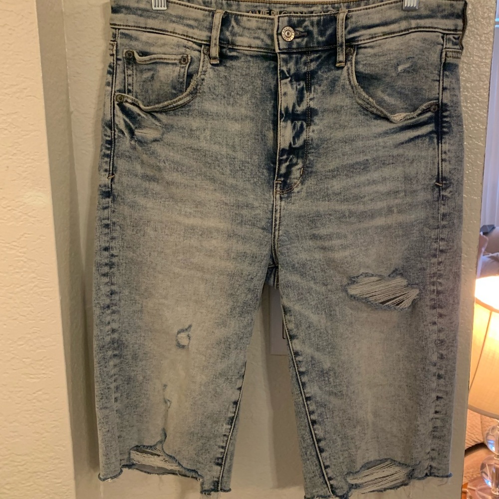 AE Super Hi-Rise/Stretch Bike Short Women’s Sz 12